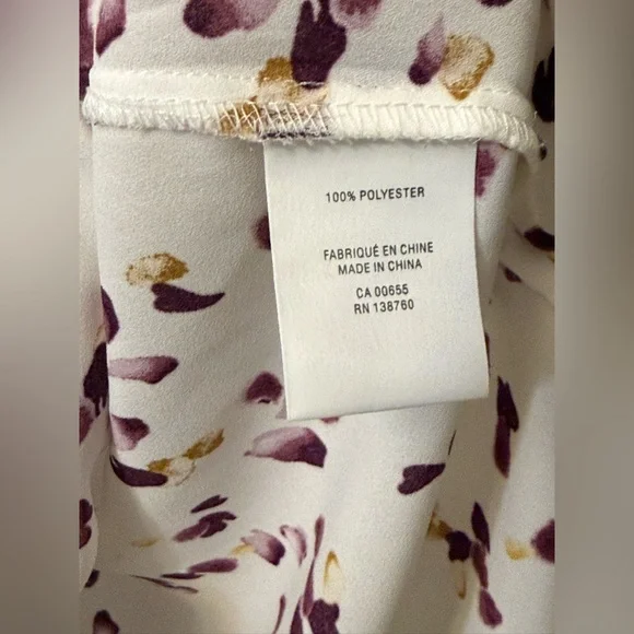 Reitmans White and Plum Floral Blouse - Picture 7 of 11